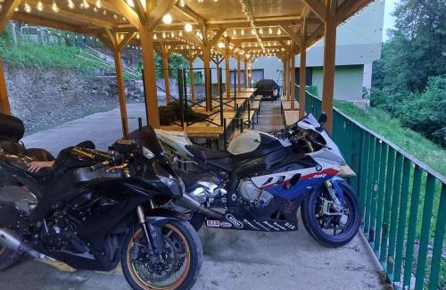 Pokrzywna Bed & Breakfast | Ośrodek ANKAR