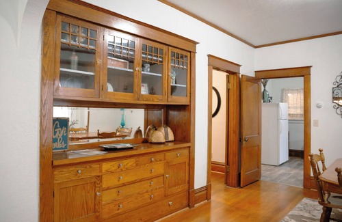 Mobridge House | Oahe Oasis