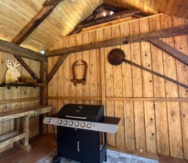 Cvetkovic House | Oak House Mrežnica