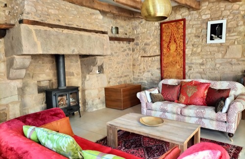 Saint-Gilles-du-Mene Bed & Breakfast | Oak Room All Inclusive Solo Female