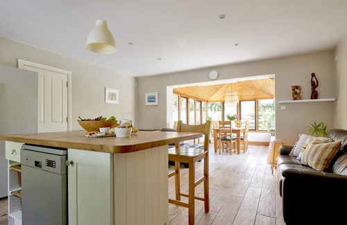 Ventry House | Oak Tree House 3 bedroom house