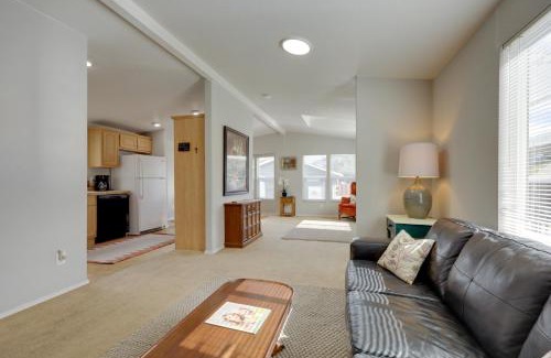 Oak View House | Oak View Home - Close to Beaches and Trails!