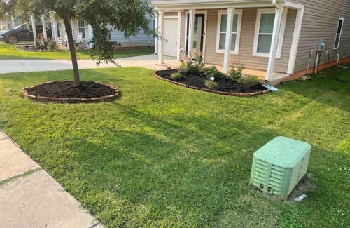 Oakdale House | Oasis - 10 minutes from Uptown. #Entire Home!