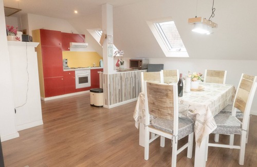 Feriendorf Frankenau Apartment | Oasis of peace with a view of the valley, directly at the Kellerwald access, free WLAN!