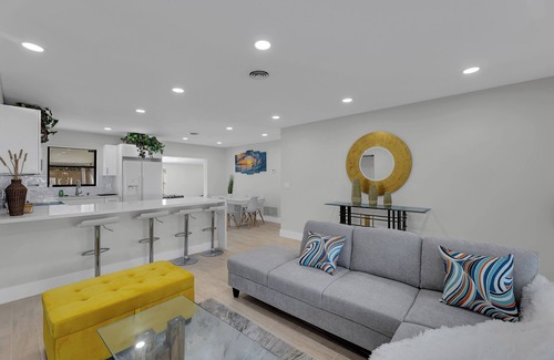 Garden Isles House | Oasis Pool Home less than 10 minutes from Beach