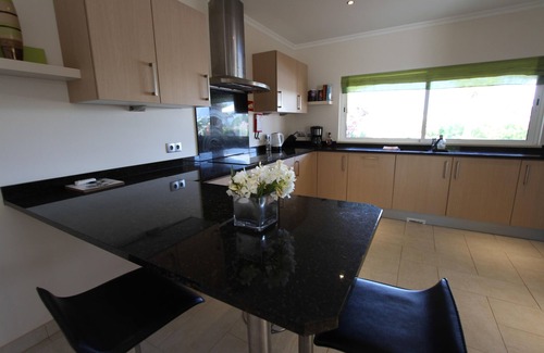 Sesmarias Villa | Oasis Stunning Modern Luxury beach Villa .