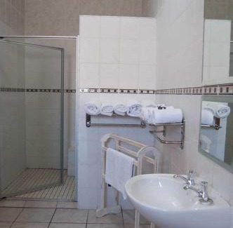 Luderitz House | Obelix Guesthouse