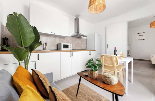 Los Cocoteros Apartment | Ocean Nest · Intimate Hideaway with Terrace for Two · by Bayside Rentals