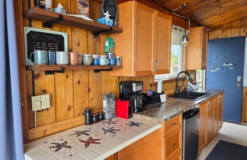 Point Roberts House | Ocean Blue — Direct Beach Access