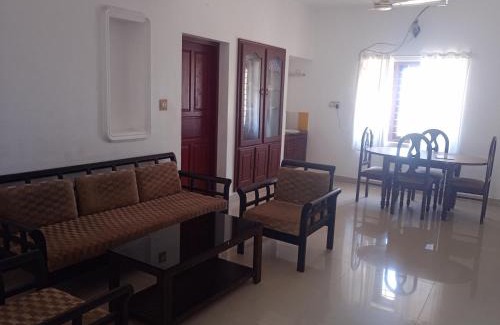 Kuzhuppilly House | Ocean blue home stay