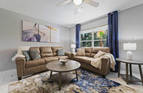 Gulfport Apartment | Ocean Breeze A Relaxing Coastal Getaway Near Top Attractions