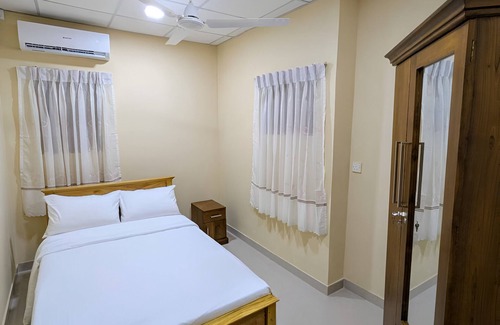 Wellawatta South Apartment | OCEAN BREEZE RETREAT A COASTAL GETAWAY IN COLOMBO