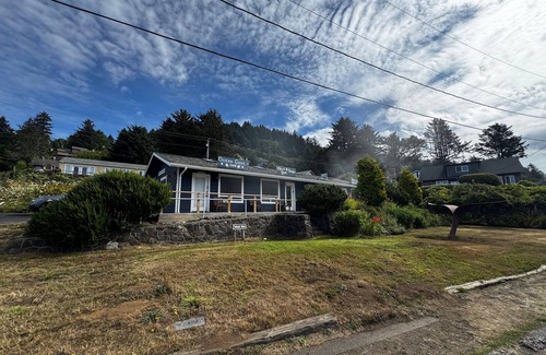 Yachats Apartment | Ocean Cove Inn #3 - Ocean View