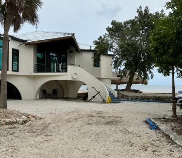 Long Beach Estates Apartment | Ocean Depth Room at Barnacle Resort
