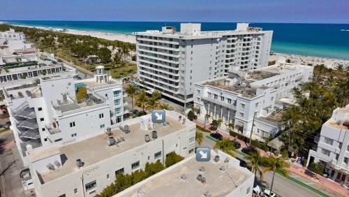 South Pointe Apartment | Ocean Drive Suite in South Beach Family & Pet Friendly