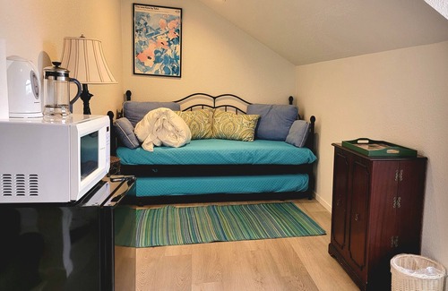 Grover Beach Apartment | Ocean/Dune View 3rd Story 1 bedroom Apt Sleeps 1-4 No Smoking Pets OK Near Beach