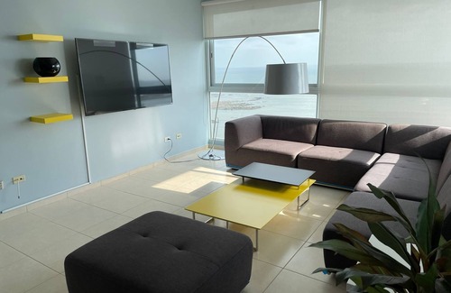 Calidonia Apartment | Ocean Front Apartment in the Best Location, Fully furnished