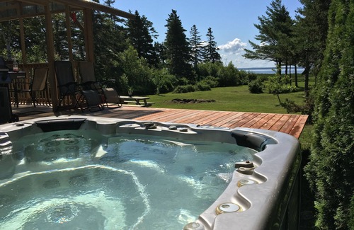 Bayside Cottage | Ocean Front Cozy Cottage Home on Private Beach & Boardwalk With Pool