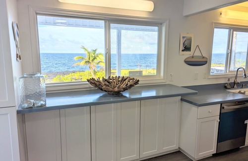 Keaau House | Ocean Front HOME on the Big Island! Lookout and view Heaven - Maka'Ala Lani!