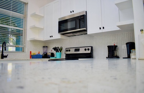 Tower Isle Condo | Ocean Front Luxury 2/2 in Whispering Seas