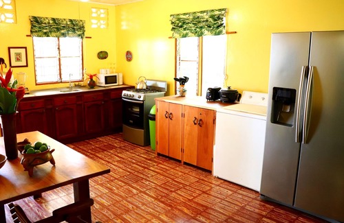 Cabuya House | Ocean Front Secluded Beach Hideaway