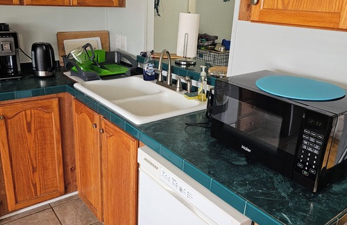 Ocean Isle Beach House | Ocean Isle Beach-Intracoastal/Fishing Piers/Public Boat Ramp/Golf/Pet Friendly