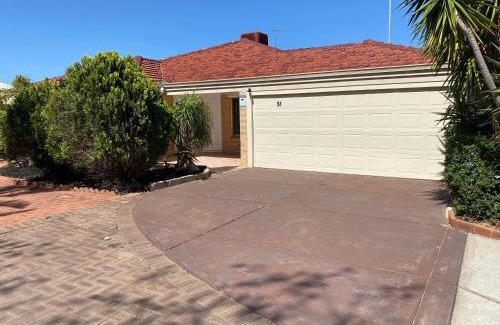 Clarkson House | Ocean Keys Family Accommodation