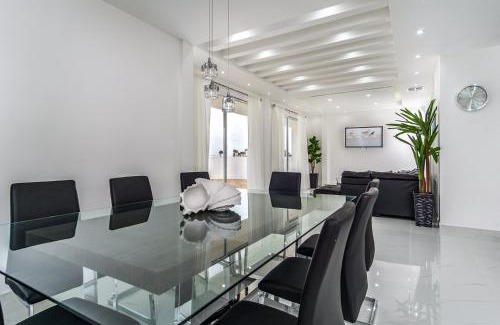 Backus House | Ocean Pearl House