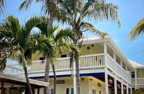 Bahama Palm Shores Villa | Ocean Pearl On The Beach Villa , ManOWar Cay, Abaco, Bahamas
