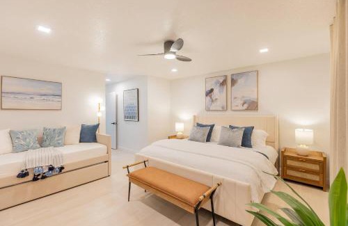 New Smyrna Beach Apartment | Ocean Pool view I Beach front I Near Flagler 2BR
