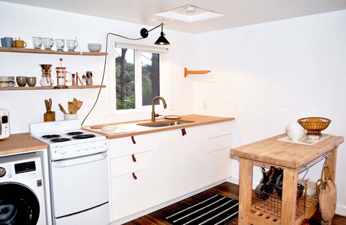 Yachats Apartment | Ocean View Studio Apartment! Perfect for Agate Hunting! Dog Friendly!