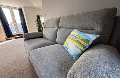 Penycwm Apartment | Ocean View Studio - Newgale Beach Front Location