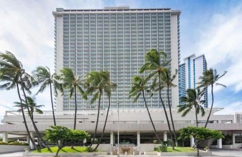 Ala Moana House | Ocean View Studio w Balcony 2318
