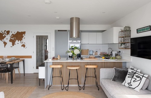 Praa Sands House | Ocean View, The Sands - a house that sleeps 6 guests in 3 bedrooms
