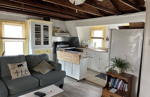 Osbornsville Cottage | Ocean View Beach Cottage W/Shared "Private" Beach #2