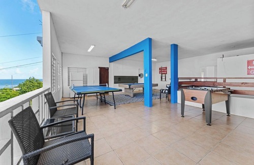 Villa Borinquen House | Ocean View & walk 5 min to beach, Pool Table, Ping Pong, Arcade Games 5Bd-4 Bth