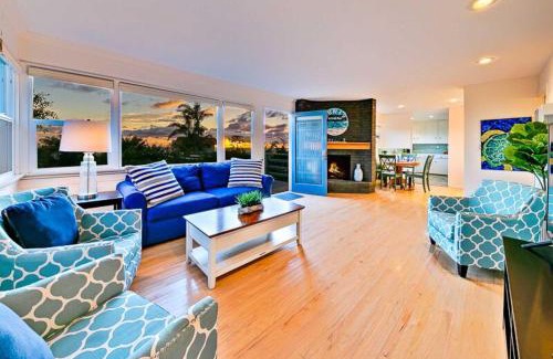 Cardiff-by-the-Sea House | Ocean Views Walk to the Beach with King Suite