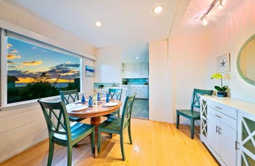 Cardiff-by-the-Sea House | Ocean Views Walk to the Beach with King Suite
