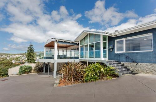 Mira Mar House | Ocean Vista by the BnB Collection