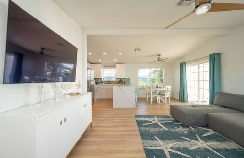Bay Point House | Oceanfront Beach Home
