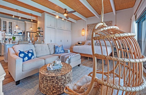 Kahana Apartment | Oceanfront Boutique Studio with Breathtaking Views-5 Stars-Rest n Relax