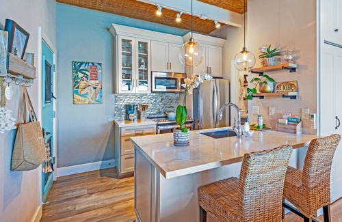 Kahana Apartment | Oceanfront Boutique Studio with Breathtaking Views-5 Stars-Rest n Relax