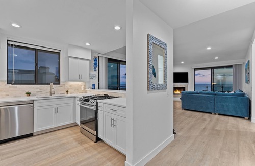 Carlsbad Condo | Oceanfront Condo with Large Patio and Full Sea View in Carlsbad, CA