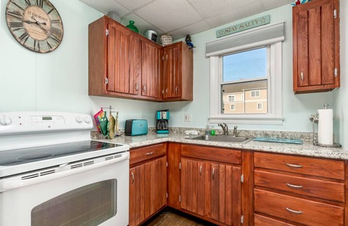Midtown Ocean City Condo | Oceanfront condos with 3 night minimum rentals and linens included!
