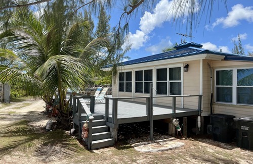 Port Howe House | OCEANFRONT GATE HOUSE, PRIVATE POOL
