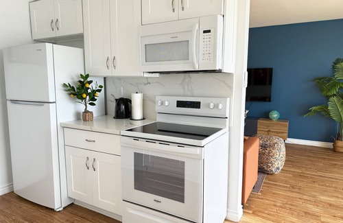 South Redondo Apartment | Oceanfront Getaway - Parking - Stunning Views
