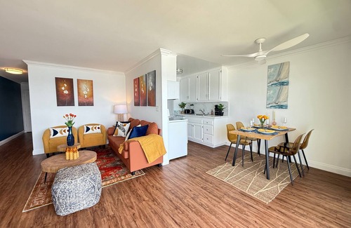 South Redondo Apartment | Oceanfront Getaway - Parking - Stunning Views