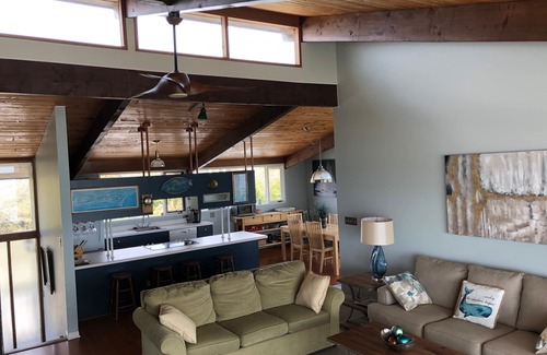 Pine Knoll Shores House | Oceanfront Home with Coastal Charm