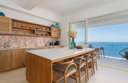 Hidalgo Condo | Oceanfront Luxury with Private Pool in Puerto Escondido