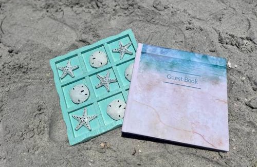 Sunset Beach Apartment | Oceanfront Paddle Boards, Cooler, on Sunset Beach